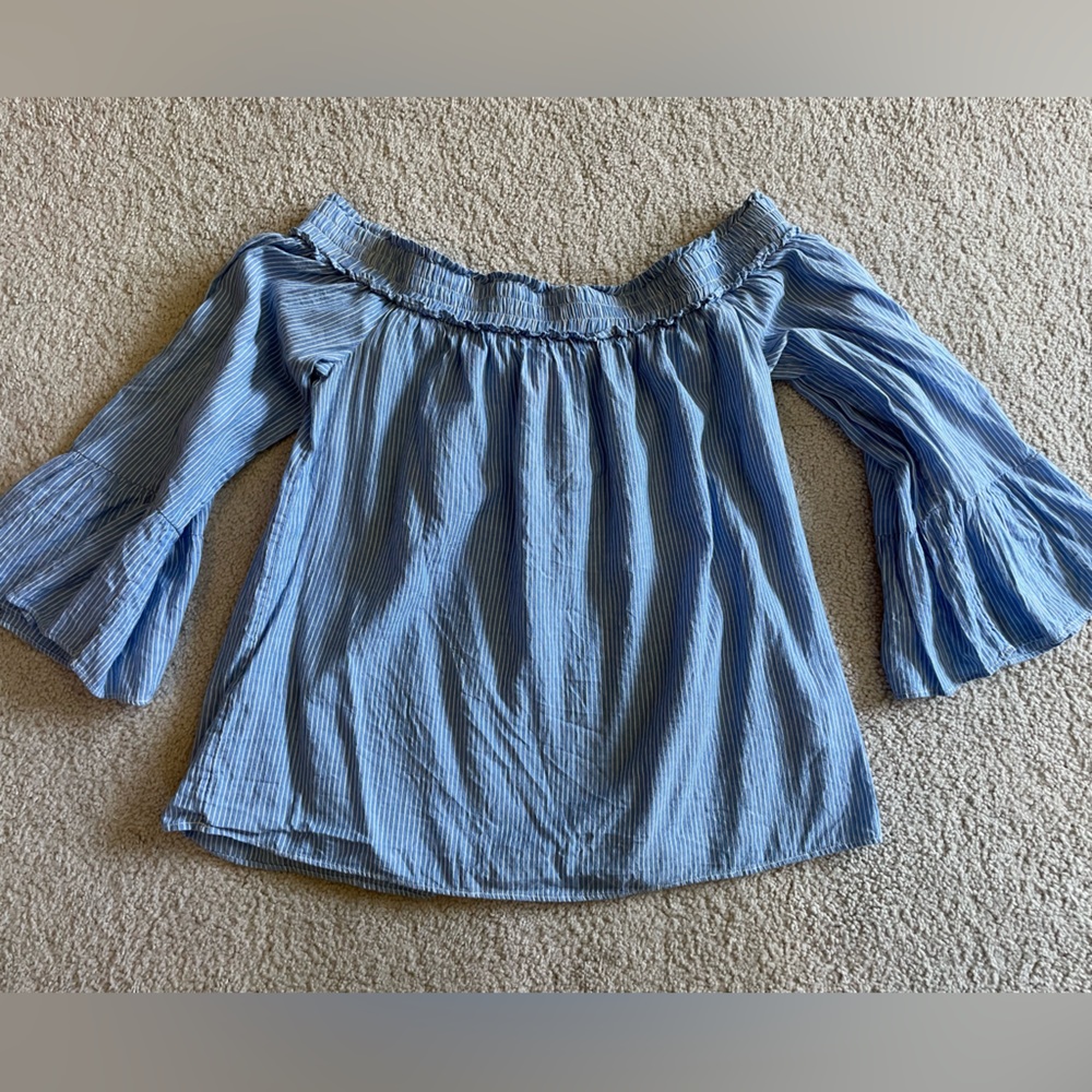 Lilly Pulitzer off shoulder top